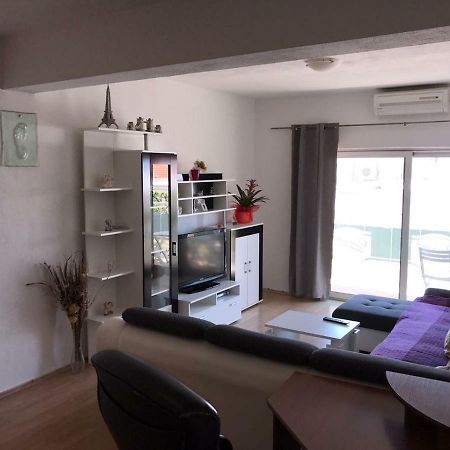 Apartment Nela Baska Voda Ngoại thất bức ảnh