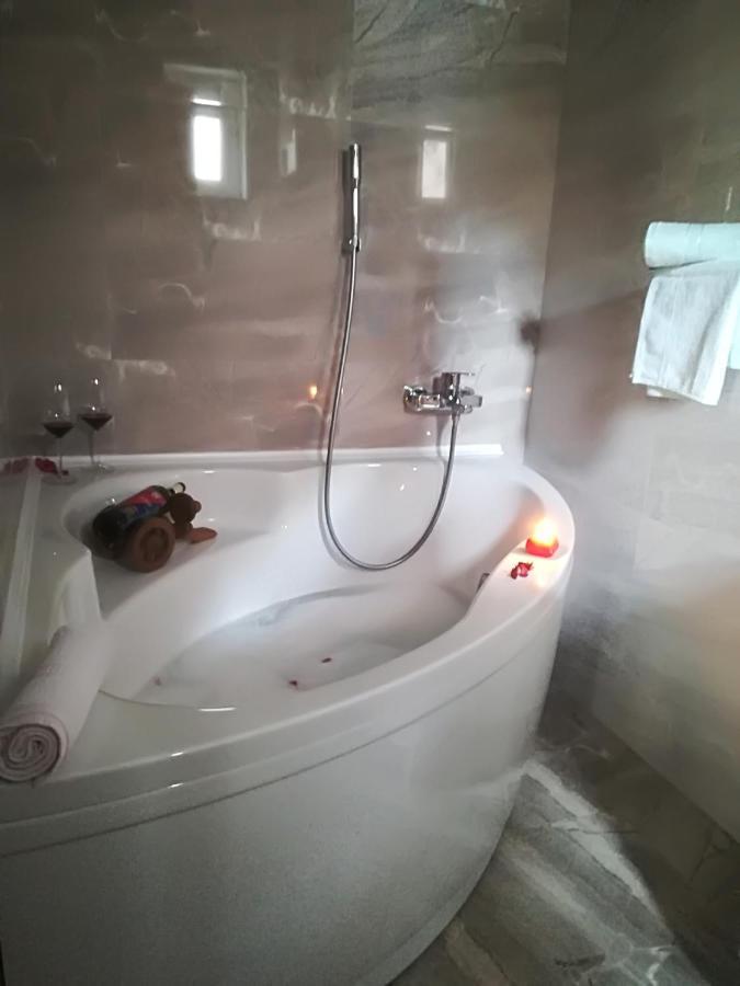 Apartment Nela Baska Voda Ngoại thất bức ảnh
