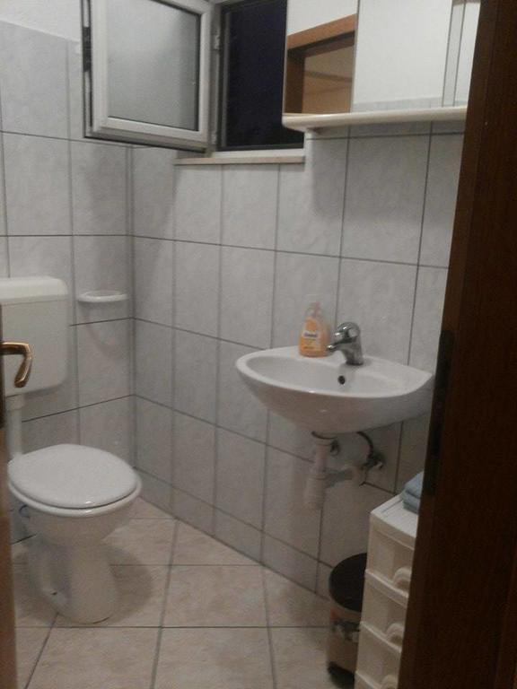 Apartment Nela Baska Voda Ngoại thất bức ảnh