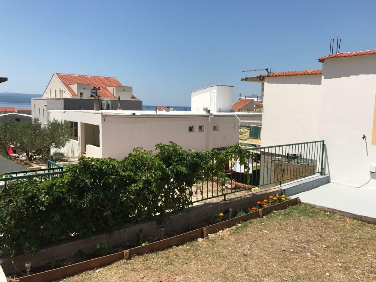 Apartment Nela Baska Voda Ngoại thất bức ảnh